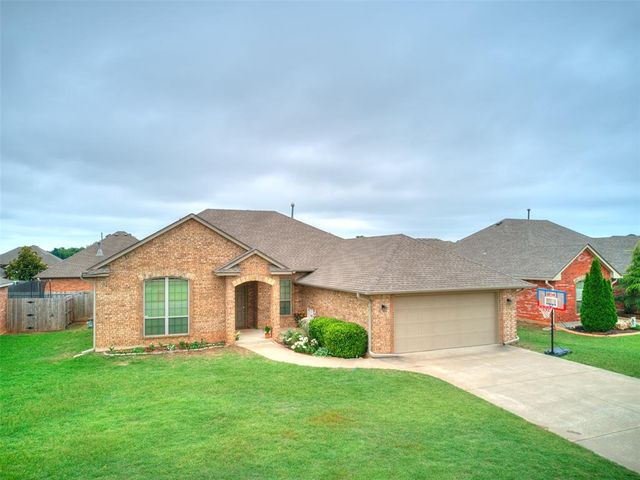 488 NE 21st Street, Newcastle, OK 73065