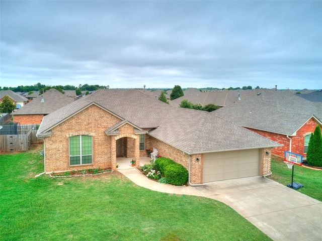 488 NE 21st Street, Newcastle, OK 73065
