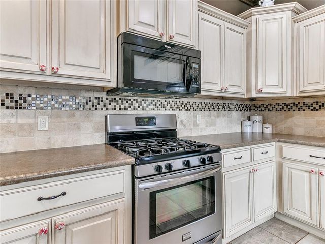488 NE 21st Street, Newcastle, OK 73065