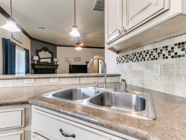 488 NE 21st Street, Newcastle, OK 73065