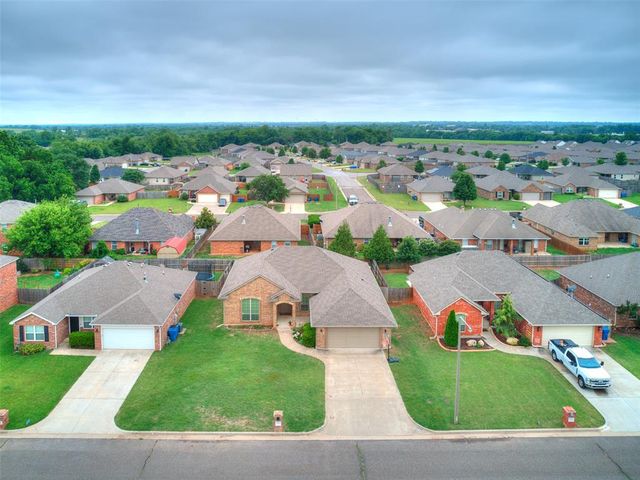 488 NE 21st Street, Newcastle, OK 73065