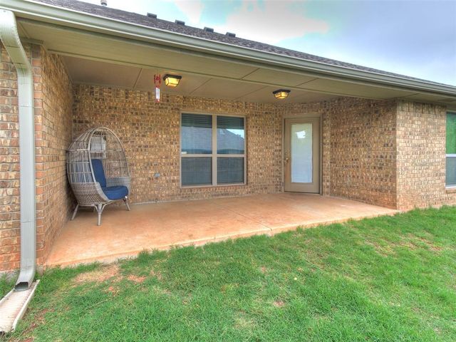 488 NE 21st Street, Newcastle, OK 73065