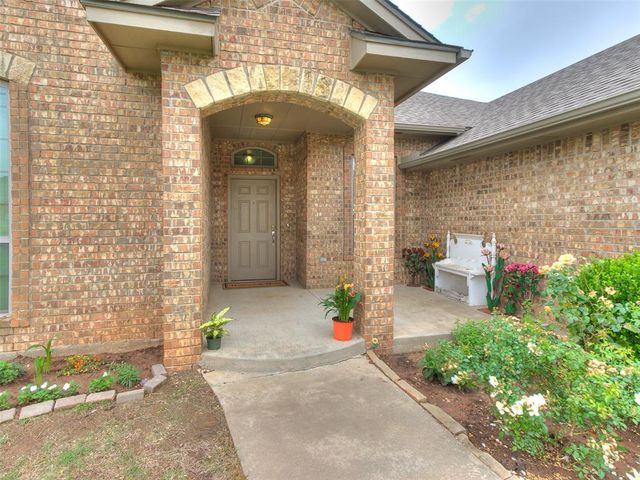 488 NE 21st Street, Newcastle, OK 73065