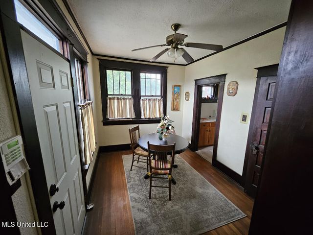 1711 Cherry Street, Vicksburg, MS 39180