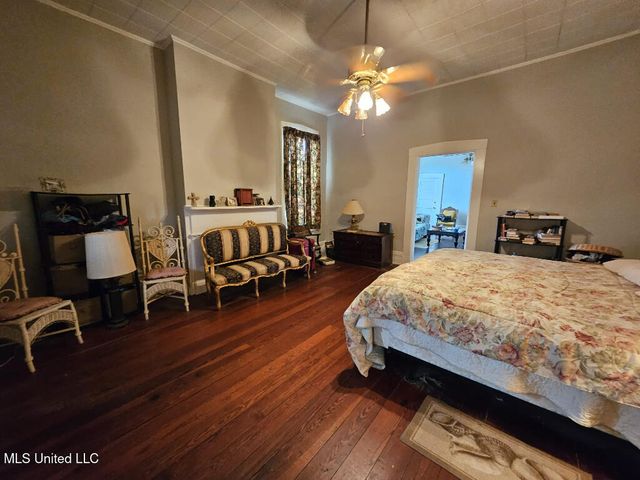 1711 Cherry Street, Vicksburg, MS 39180