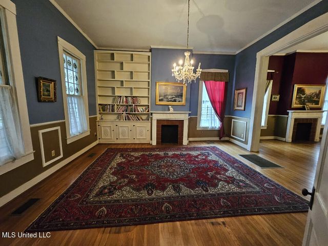 1711 Cherry Street, Vicksburg, MS 39180