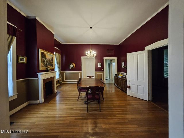 1711 Cherry Street, Vicksburg, MS 39180