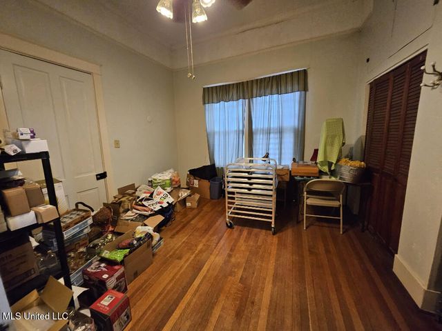 1711 Cherry Street, Vicksburg, MS 39180
