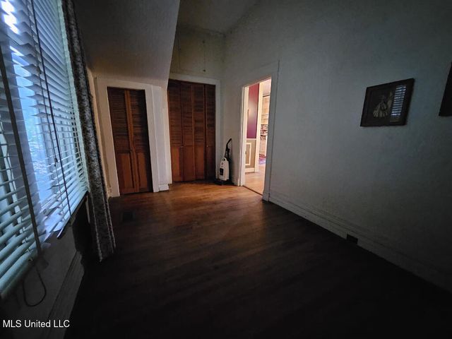 1711 Cherry Street, Vicksburg, MS 39180