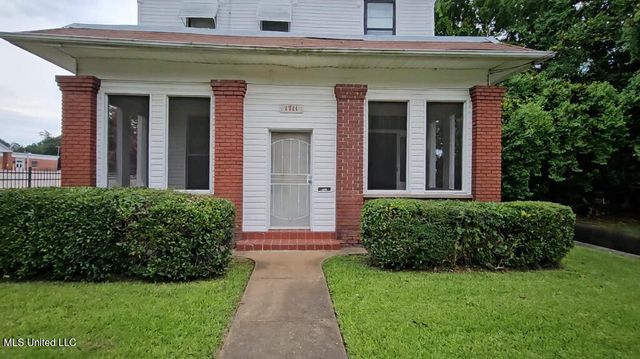 1711 Cherry Street, Vicksburg, MS 39180