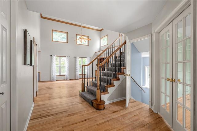 3010 S Bradford Lane, Blue Springs, MO 64015