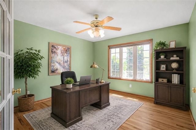 3010 S Bradford Lane, Blue Springs, MO 64015