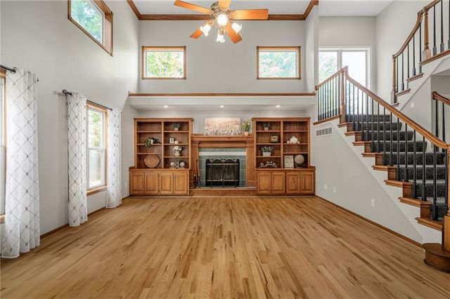 3010 S Bradford Lane, Blue Springs, MO 64015