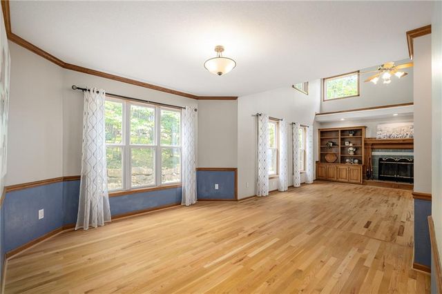 3010 S Bradford Lane, Blue Springs, MO 64015