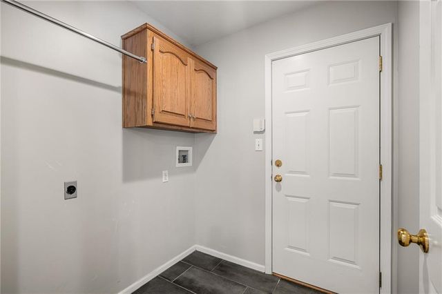3010 S Bradford Lane, Blue Springs, MO 64015