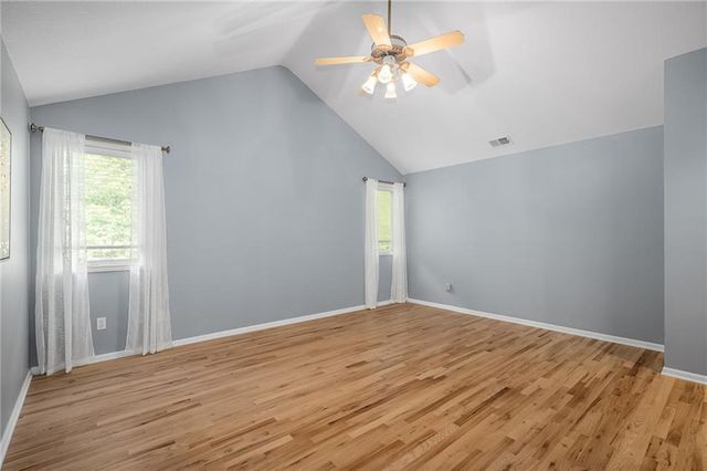 3010 S Bradford Lane, Blue Springs, MO 64015