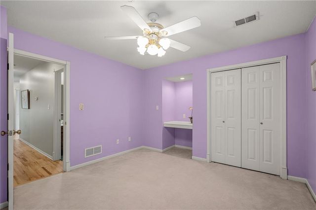3010 S Bradford Lane, Blue Springs, MO 64015
