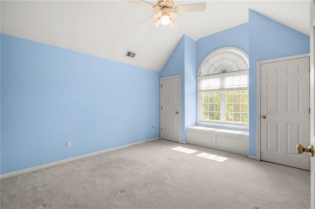 3010 S Bradford Lane, Blue Springs, MO 64015