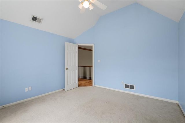 3010 S Bradford Lane, Blue Springs, MO 64015