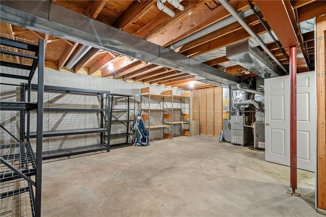 3010 S Bradford Lane, Blue Springs, MO 64015