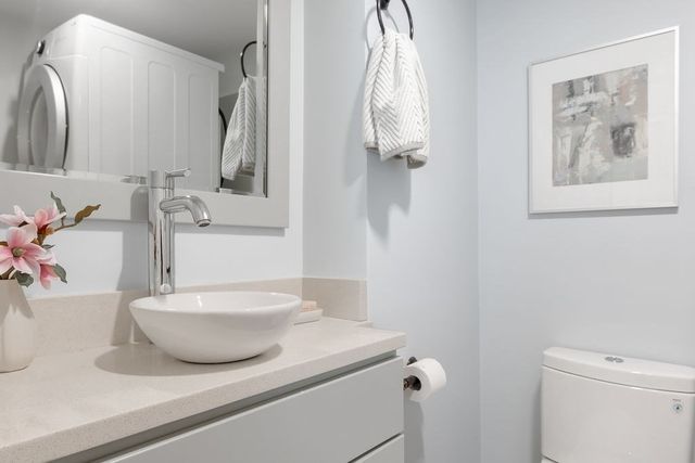5 Lexington Ave, Boston, MA 02129