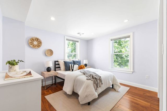 5 Lexington Ave, Boston, MA 02129