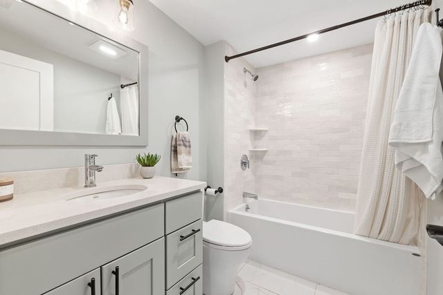 5 Lexington Ave, Boston, MA 02129