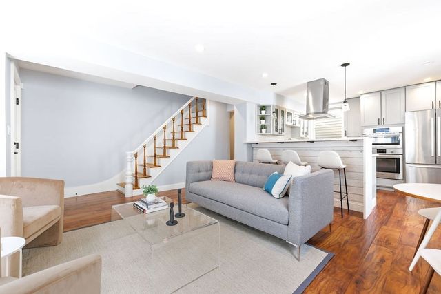 5 Lexington Ave, Boston, MA 02129