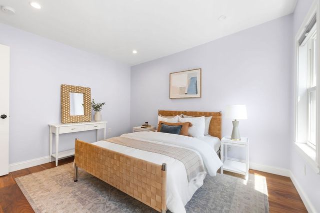 5 Lexington Ave, Boston, MA 02129