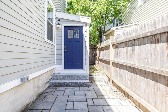 5 Lexington Ave, Boston, MA 02129
