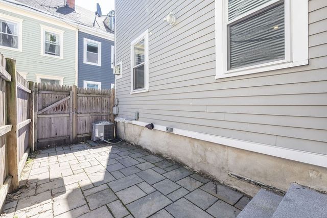 5 Lexington Ave, Boston, MA 02129