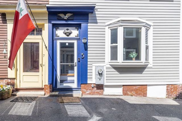 5 Lexington Ave, Boston, MA 02129