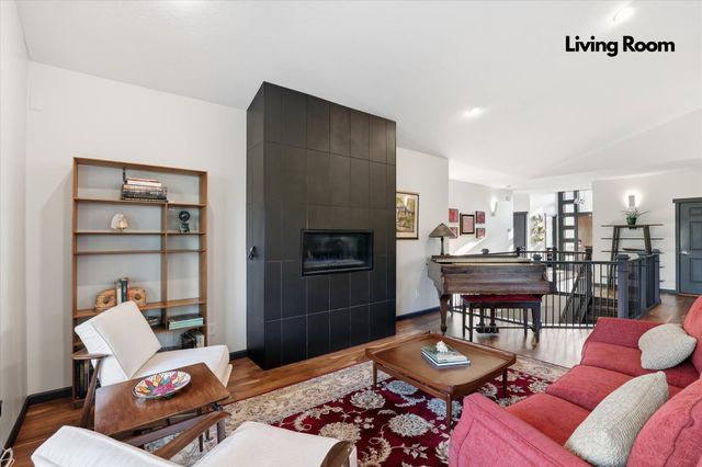 2121 E Cherrytree Ln, Spokane, WA 99203