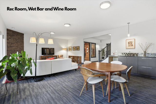 2121 E Cherrytree Ln, Spokane, WA 99203