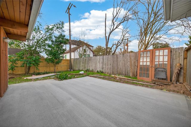 5503 Jason Street, Houston, TX 77096