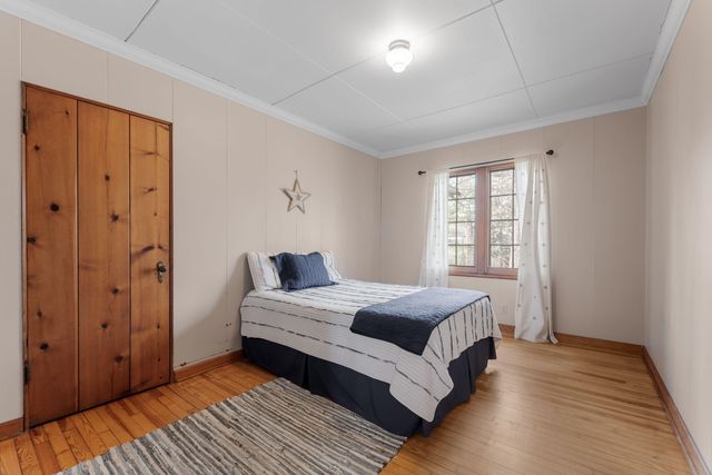 17 Angle Road, Michiana Shores, IN 46360