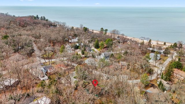 17 Angle Road, Michiana Shores, IN 46360