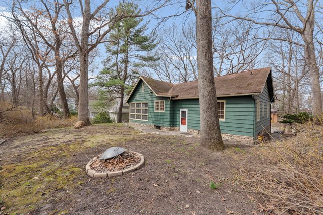 17 Angle Road, Michiana Shores, IN 46360