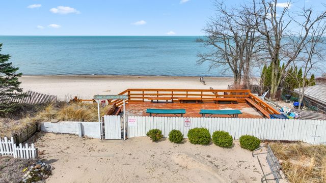 17 Angle Road, Michiana Shores, IN 46360