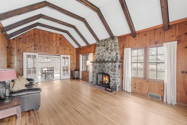 17 Angle Road, Michiana Shores, IN 46360