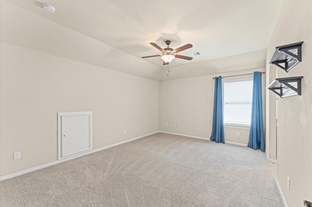 10 Cayuga Pond Court, The Woodlands, TX 77389
