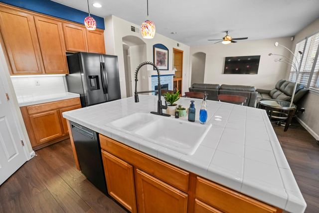 6748 Cherry Ridge Circle, Roseville, CA 95678