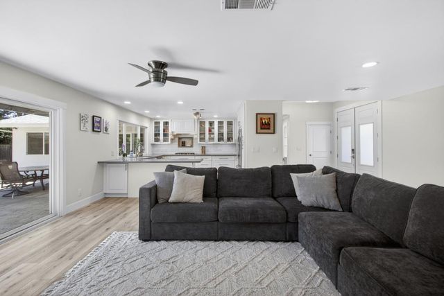 4312 Vista De Lago Way, Fair Oaks, CA 95628