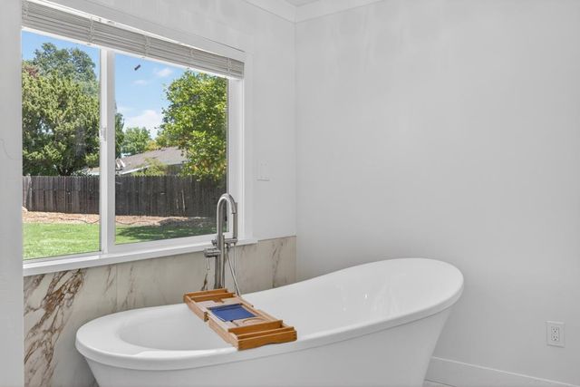 4312 Vista De Lago Way, Fair Oaks, CA 95628