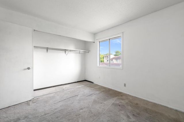 5648 Brookdale Drive N, Brooklyn Park, MN 55443