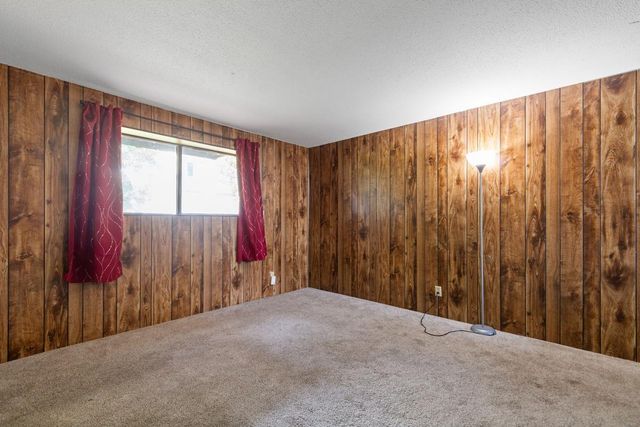 5648 Brookdale Drive N, Brooklyn Park, MN 55443