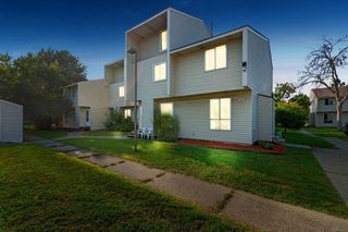 5648 Brookdale Drive N, Brooklyn Park, MN 55443