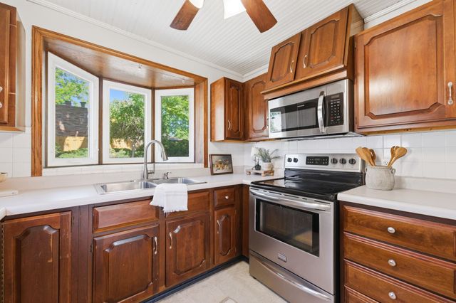 2098 N Westridge Ct., Wichita, KS 67203