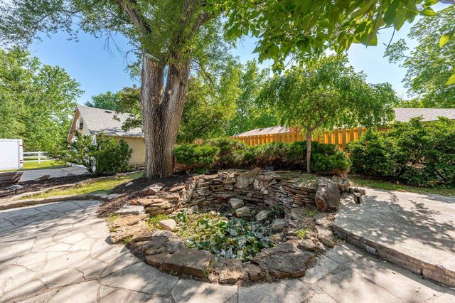 2098 N Westridge Ct., Wichita, KS 67203