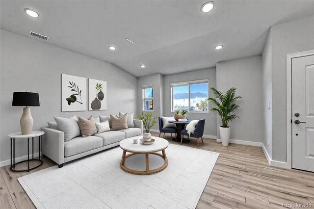 996 Petra Heights, Colorado Springs, CO 80916